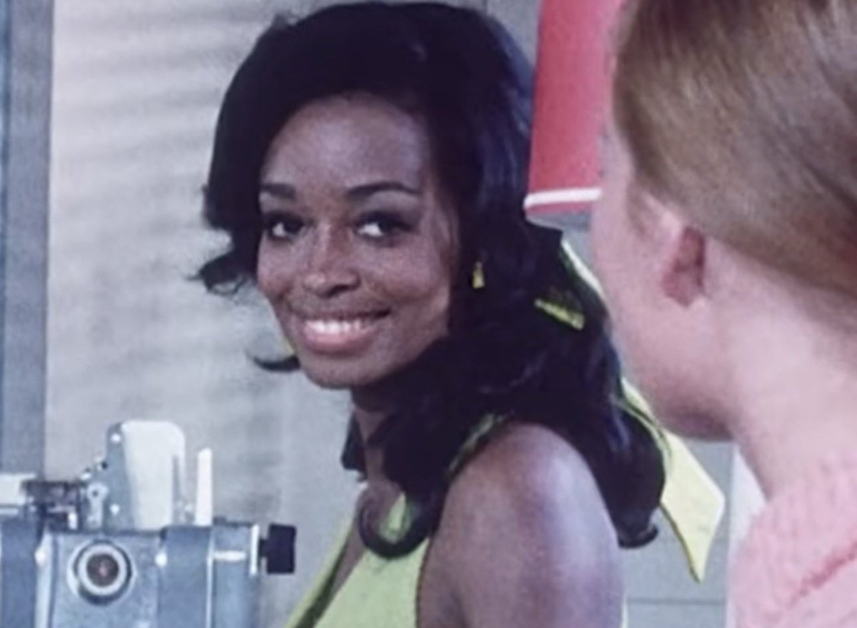 ccequioa's tweet photo. Charlene Jones in the curious female (1969) https://t.co/XCs1hyewo9