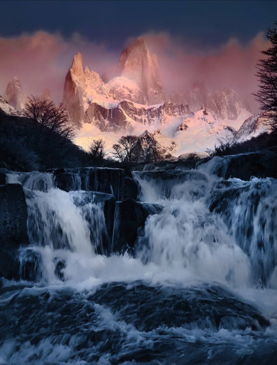 flower6260's tweet photo. Patagonia, Chile https://t.co/YYZTPEN9ew