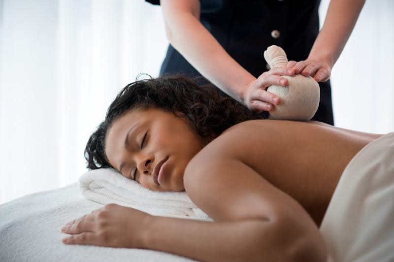 MichaelD_SYA's tweet photo. 💆‍♀️ Treat yourself to a little well-deserved self-care at The Spa aboard Celebrity Solstice. From soothing massages to moments of pure tranquility, every treatment is designed to help you unwind and relax.  
✉️ Contact me today to book your Celebrity Cruises getaway. https://t.co/uIIojUxuLW