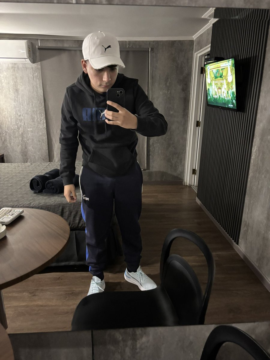 eme77s's tweet photo. A noche grabe full contenido👀🔥 se viene😉🫰🏻 https://t.co/TOQzyg5Yim