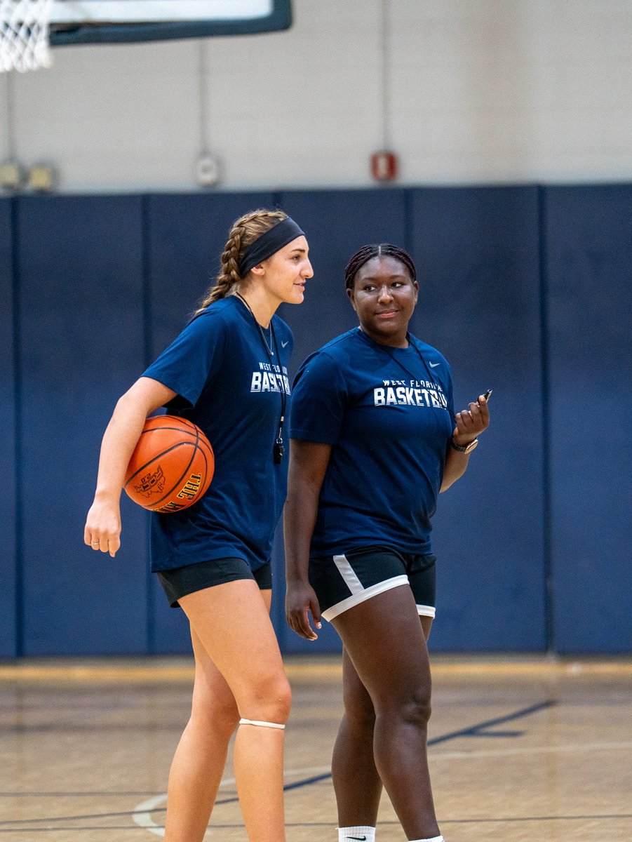 UWFWBB's tweet photo. Love getting out in our community😊

#goargos https://t.co/cGQpamEtid