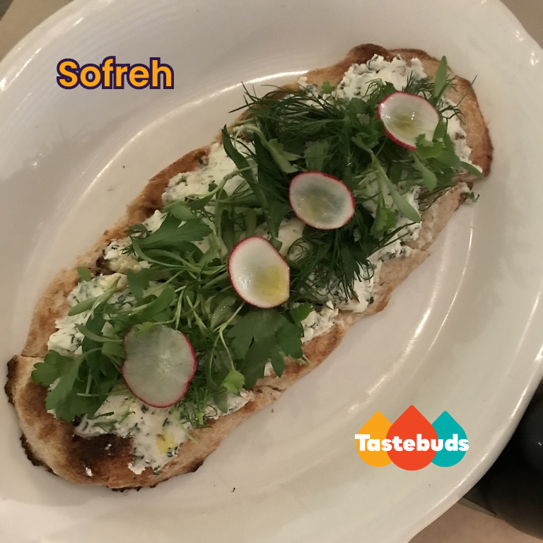 WTastebudsapp's tweet photo. Dueling Persians of Brooklyn 

Sofreh
Tahina and date salad
Feta and herbs flat bread

Evyal
Citrus, date and cabbage salad
Lamb Ribs, tamarind-date sauce

@Sofreh_Brooklyn 
@Eyval_Brooklyn
#ReliableFoodieFriends #Tastebuds #FoodieAdventures #RestaurantReferrals https://t.co/cyHCW1gp5D