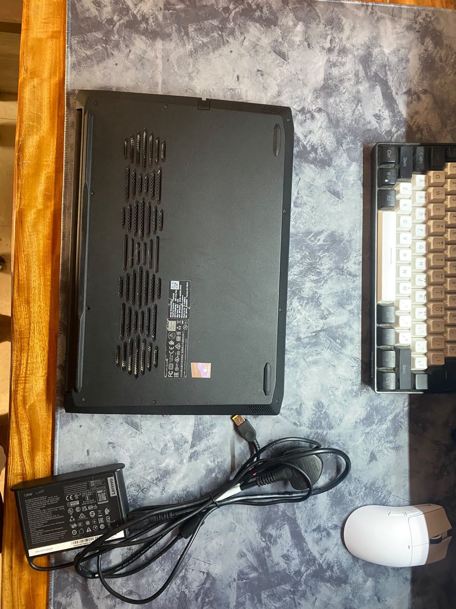 kt6l_'s tweet photo. لابتوب جيمنج RTX 3050 نظيف للبيع 

لابتوب جيمنج نظيف وبحالة ممتازة، مناسب للألعاب والدراسة والاستخدام اليومي.

NVIDIA RTX 3050 4GB
AMD Ryzen 5 5600H
16GB DDR4
512GB M.2 SSD
IPS بتردد 120Hz
Radeon Graphics
الشاحن الأصلي

255 ريال عماني قابل للتفاوض بالمعقول

92209938 https://t.co/e5ptTaD1RR