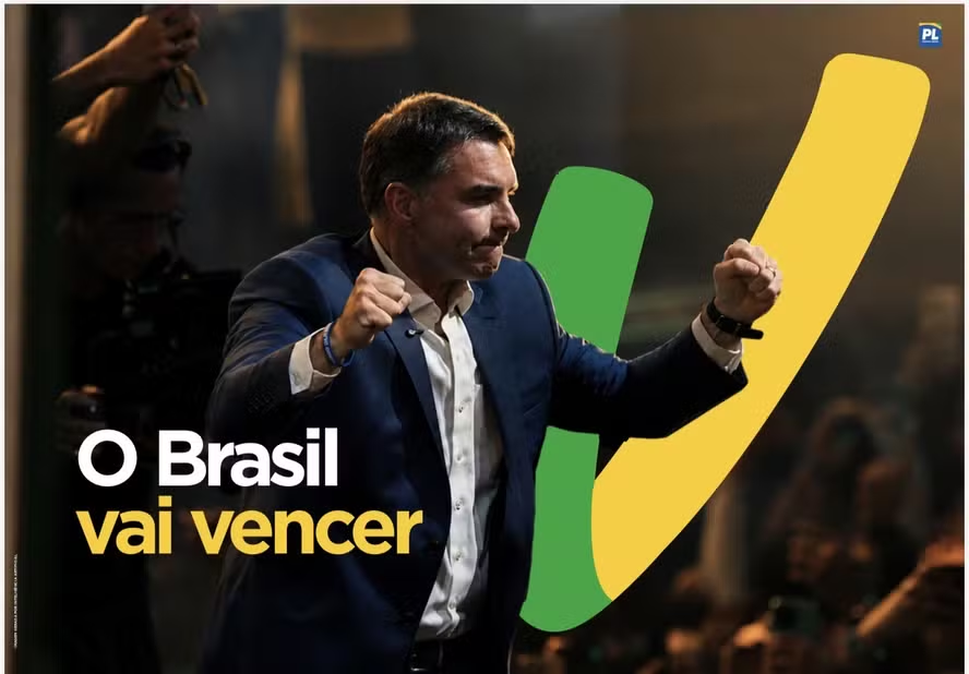 drpaulofaria22's tweet photo. BOLSONARISTA, COM ORGULHO!

Ser classificado como "advogado bolsonarista", não é ofensa, obviamente: É UMA GRANDE HONRA DIZER que EU, PAULO FARIA, sou bolsonarista (conservador, raiz), e que não tenho nenhum medo em assumir essa posição.

Aliás, aquele que "FICA EM CIMA DO MURO" é o maior culpado da situação lastimável de nosso país.

Mesmo perseguido por poderosos, incluindo o "Careca do Mater", vulgo Xandão, jamais vou deixar de ser... UM BOLSONARISTA!

E mais, COM ORGULHO eu digo: EU SOU BOLSONARISTA, e meu amigo @FlavioBolsonaro continuará o legado do maior e melhor presidente que o Brasil já teve até agora: JAIR MESSIAS BOLSONARO.

Em outubro, O BRASIL VAI VENCER! FLÁVIO BOLSONARO, PRESIDENTE!

Esse é o primeiro passo, VENCER O CRIME ORGANIZADO que domina o Brasil, e exorcizar todos aqueles que estão destruindo o país, especialmente, ALEXANDRE DE MORAES.

Lembre-se: em outubro, É FLÁVIO, PRESIDENTE, e GASPAR, VICE!

#FlavioBolsonaroparaPresidente 
#FlavioeGaspar2026