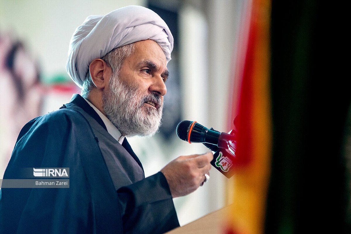 mehrakiiiii's tweet photo. حسین طائب برای بسیج چهره تازه‌ای نیست؛
سال‌ها فرمانده بسیج بود، حالا بعد از ۱۳ سال تجربه در ا ط س و با کوله‌باری از تجربه به بسیج برگشته،
این بازگشت به نقطه اول نیست؛
بازگشت با تجربه‌ای تازه برای ساختن بسیجی متناسب با میدان جدید است. https://t.co/a0tHSgoxgS