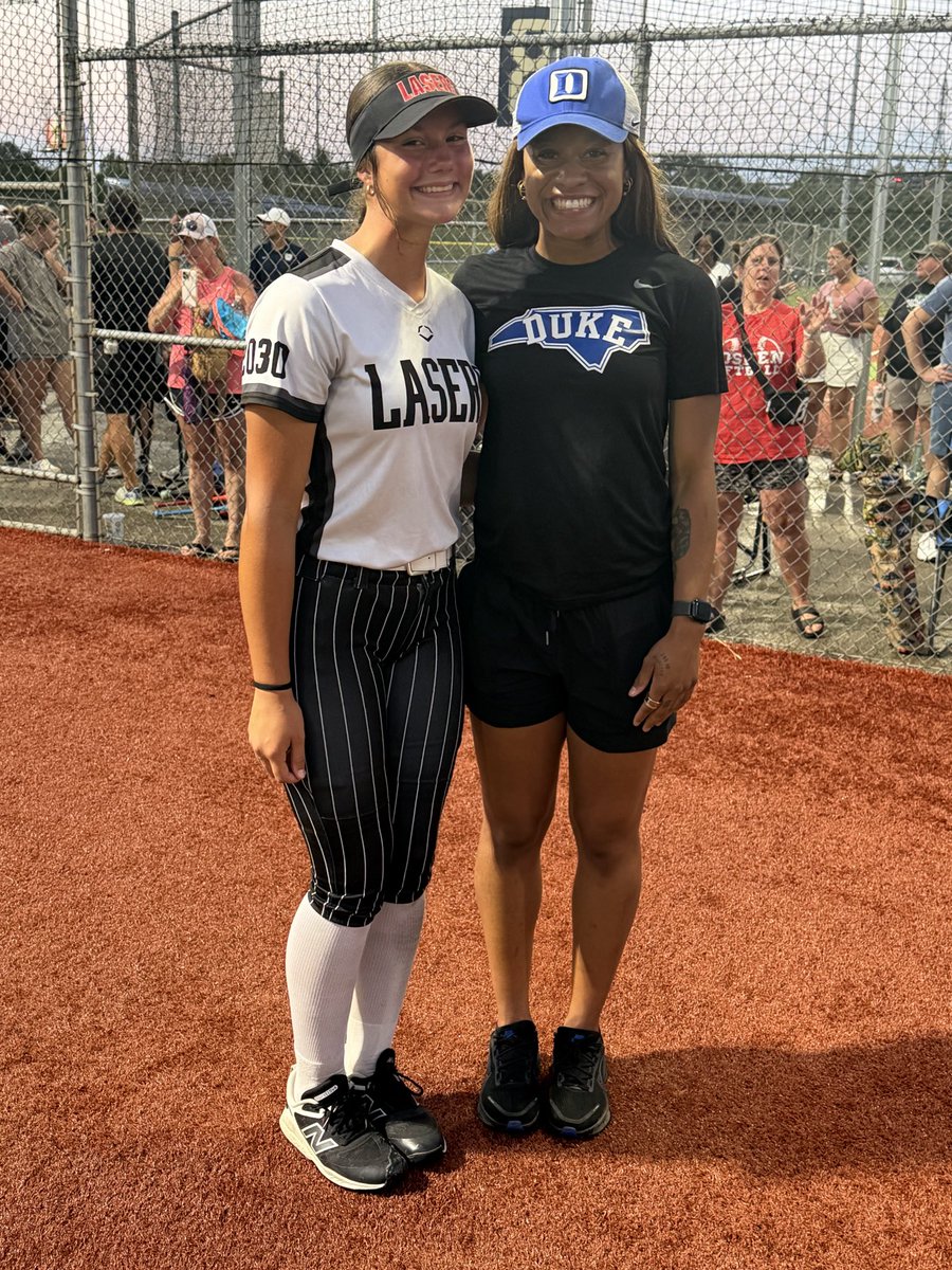 taylor_tasker_3's tweet photo. Such a great weekend at the Lisa Fernandez Showcase! I’m
thankful for the opportunity to work and learn from Lisa and all of the other coaches. Thank you to all of the Coaches who took the time to come watch us play on Sunday! So grateful for the experience and memories! https://t.co/GGLQnou3Ej