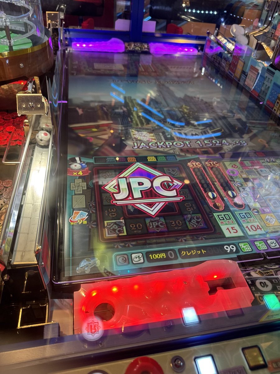 MHMHMH144's tweet photo. メダルゲームって久しぶりにやるとやばい https://t.co/hrpmSSlOlf