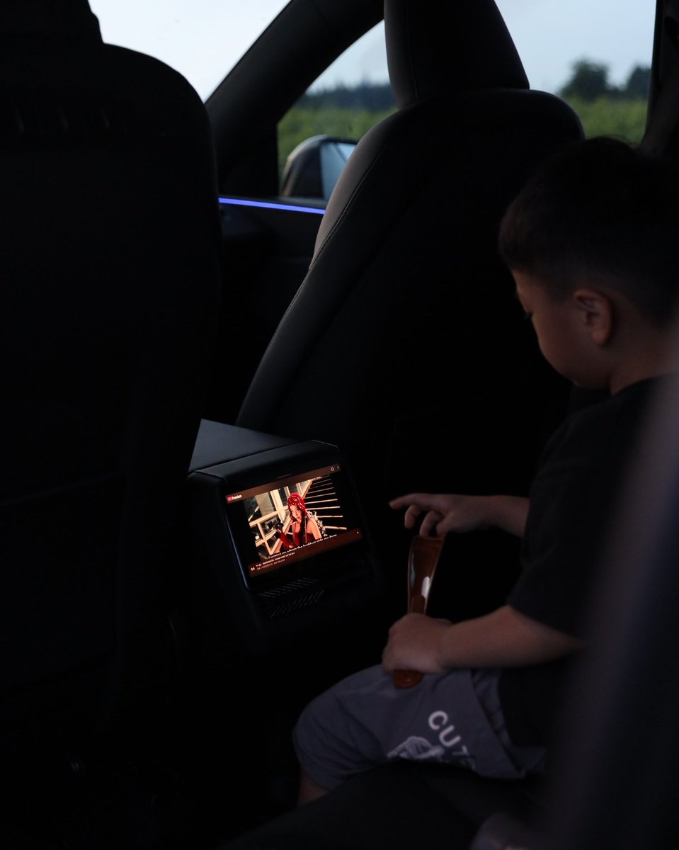 TeslaEVD's tweet photo. Tesla Model Y 

#tesla #ElectricVehicles https://t.co/gnFgowjfU1