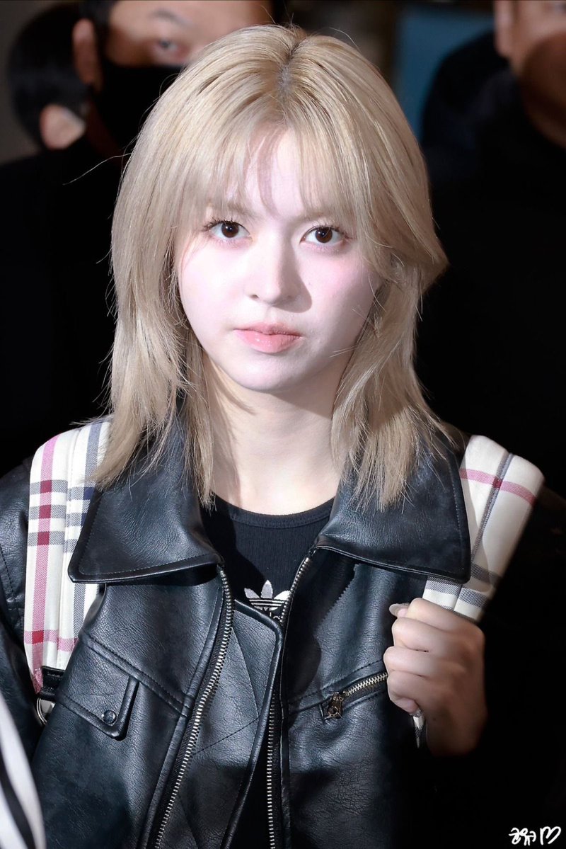 80swoni's tweet photo. good dadajin night https://t.co/tCBZs9IwHE