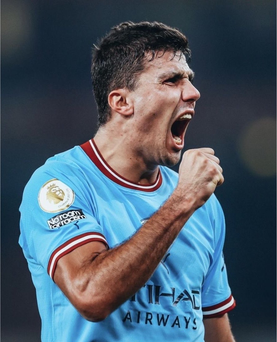 ManagingBarca's tweet photo. 🚨🚨| JUST IN: Rodri has agreed to a four-year contract with Barcelona.

[@hirstclass] 🔵🔴☎️ https://t.co/g1eCEKNANH