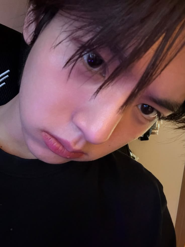 AttackerYujin's tweet photo. Kayanya segitu dulu yapping malam ini gak tau sih nanti 10 menit kedepan. https://t.co/ek2sMbFGx6
