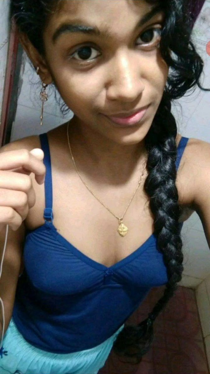 mahiii_CT's tweet photo. Beatie Moolai 🤤🤤

#Boobs #Moola #Moolazhagi #bestie #tamilleaks https://t.co/OCJGpl6T0o
