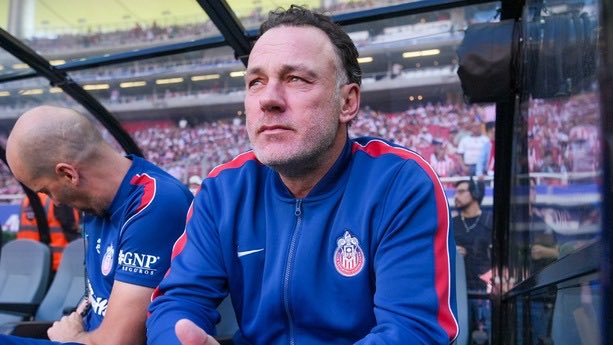LopezElizondo11's tweet photo. Gabriel Milito es, sin duda, la mejor opción que tiene Chivas en el banquillo. 

Confíen. https://t.co/jB6XYolnzs