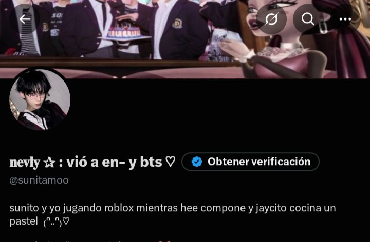 sunitamoo's tweet photo. @mewithoon no sé qué es chapucero pero yo tengo a mis bias así, como que traté de poner algo que harían ellos en la vida real jakdkaks no c https://t.co/pWaS1ZQ0eV