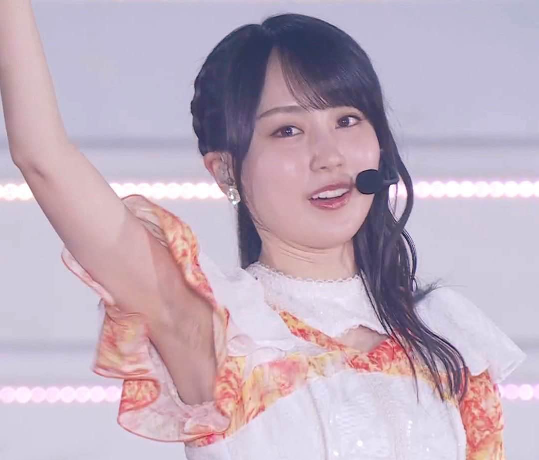Sixbjn's tweet photo. 顔腋太もも全部好き💕 https://t.co/DrzcnTmXsK