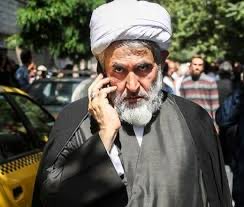 shayan_shahnazi's tweet photo. دوباره طائبی که توسط خامنه‌ای برکنار شده بود رو آوردن سر کار! طائب قبل برکناری دوتا اعتراف خیلی جالب داشت چندسال پیش که امروز معلوم‌ شده درست بوده:
۱- مسئولین ما مثل سگ از اسرائیل میترسن
۲- اسرائیل بین مسئولین ما نفوذ کرده!

درضمن احمدی نژاد میگفت طائب جاسوس اسراییله! چه سیرکی😏 https://t.co/dI55eYSlUn
