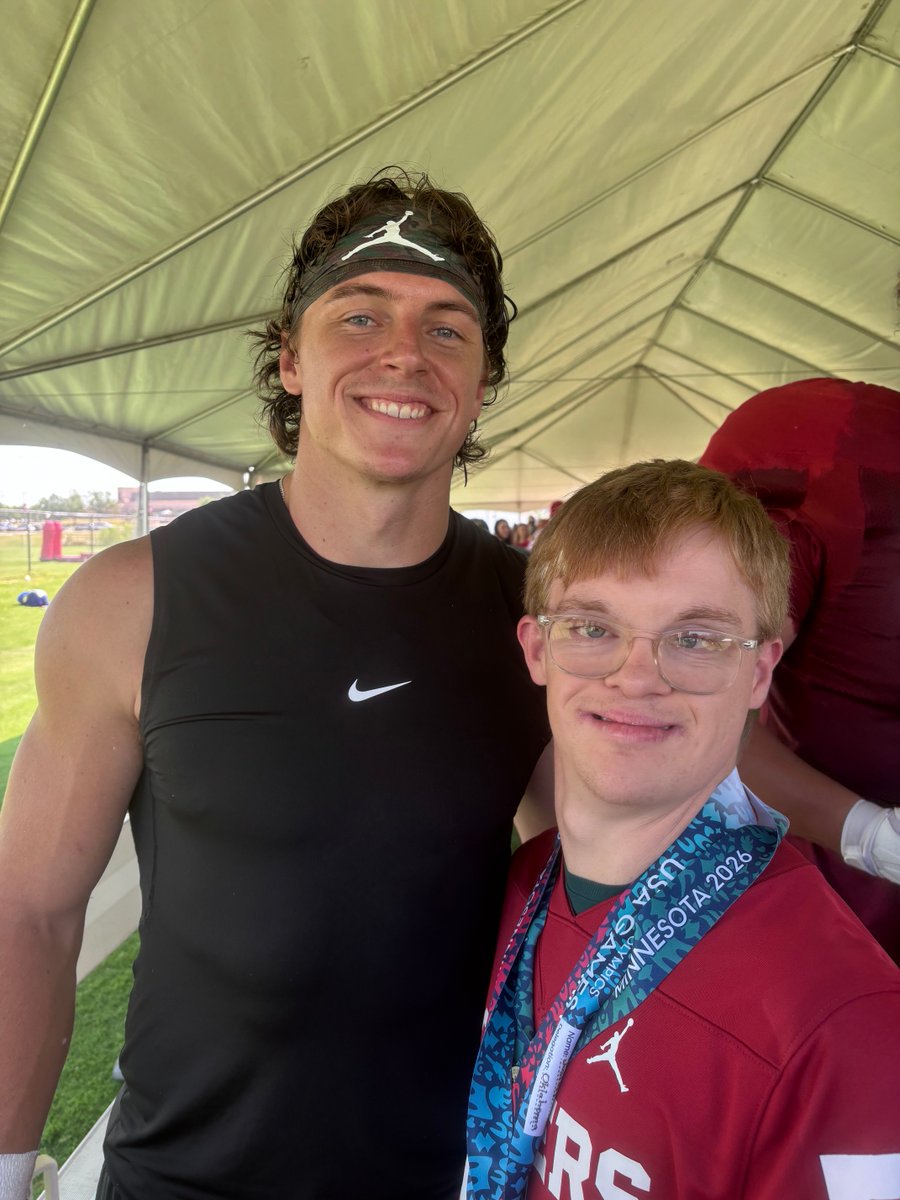 TammyDuchene's tweet photo. Meet The Sooners today and @justinduchene4 got to see his buddies https://t.co/B4hB2fOqYs