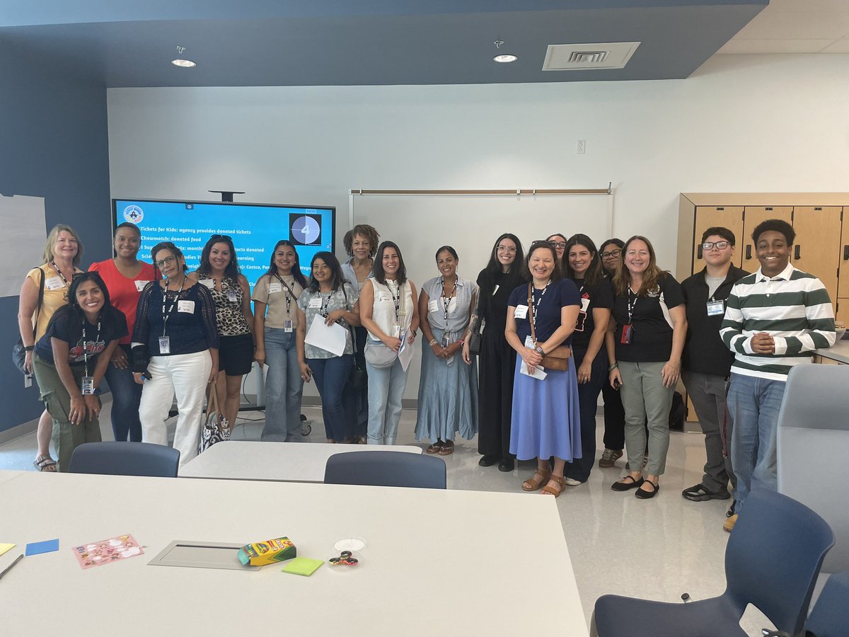 csspecialist80's tweet photo. Thank you, Carol, Jeovani, &amp; Katy, for leading our Community Schools Site Visits this summer! CSLs, PCCs, &amp; WTs learned from the amazing work happening at Loiederman MS &amp; Northwood HS Community Schools. #CommunitySchools
@CSconnect_MCPS @MCPS https://t.co/Ui8hSxQopZ