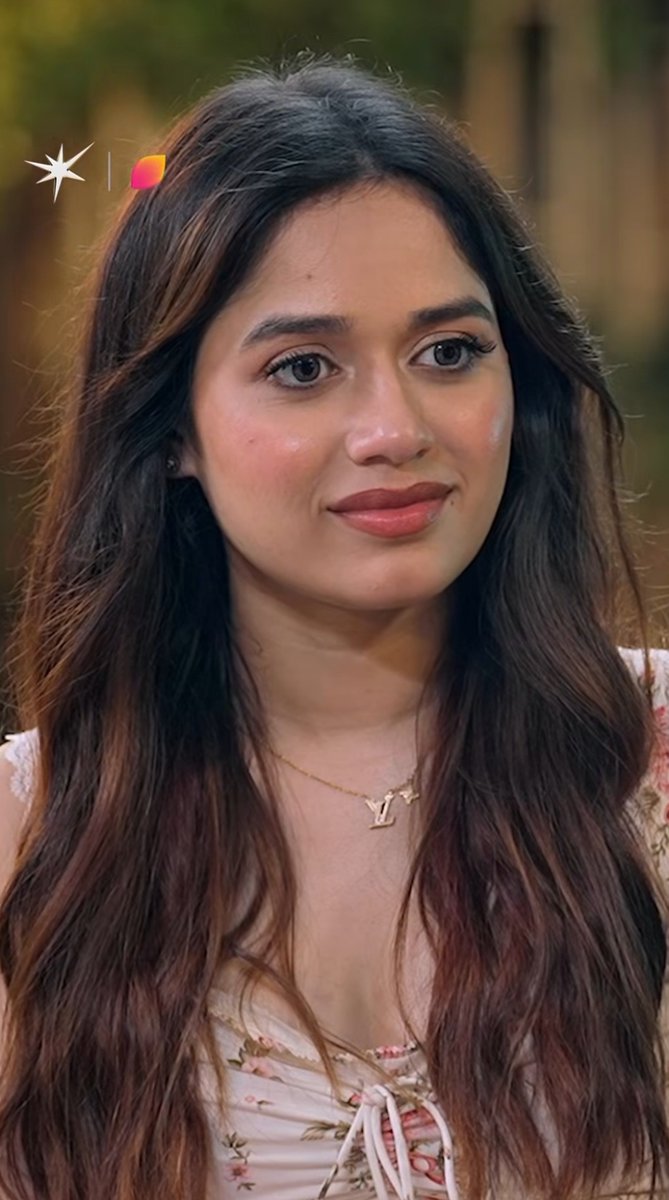 a26569's tweet photo. Jannat Zubair from #BhojpuriBawal 😍🌷🤍
She's looking absolutely Gorgeous 🤌🌸✨ Apsara 🌷

#JannatZubair #Jannat #Jzee #Jannatians #BhojpuriBawal #Jiohotstar #JannatZubairRahmani https://t.co/fPfCxEwYf8