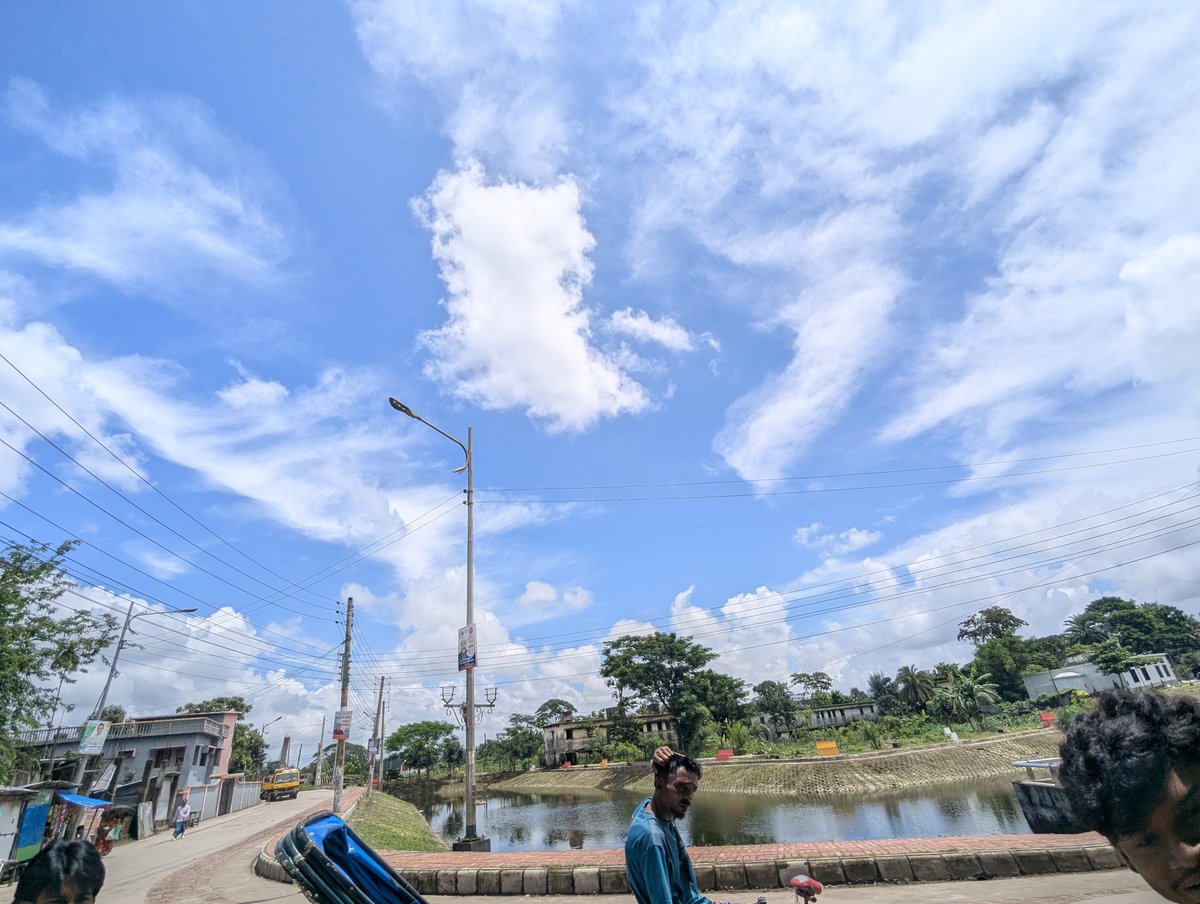 emon156859's tweet photo. At lek.. https://t.co/hRDQkf1jv8