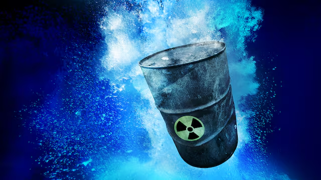 NightSkyToday's tweet photo. JUST IN🚨: Scientists descended more than 15,400 feet into the Atlantic and found more than 200,000 barrels of leaking radioactive waste. https://t.co/4cZANwKFRS