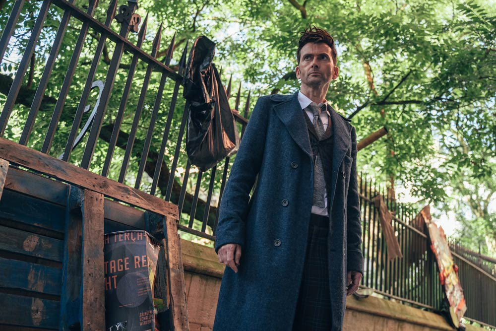 PositivityWho's tweet photo. Tennant appearing at the end of Power Of The Doctor gave me the buzz I hadn’t felt since John Simm’s return in the Capaldi era. https://t.co/eZaool1skh