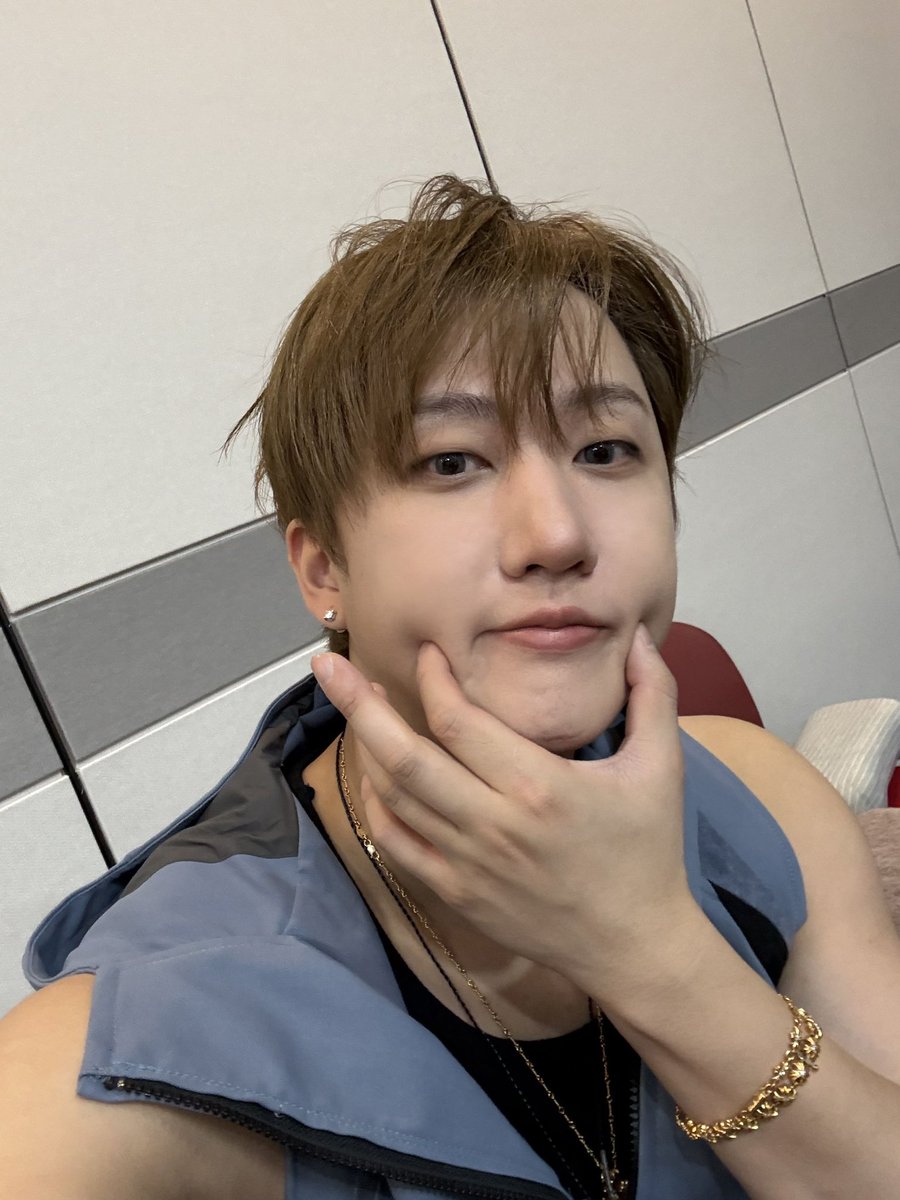 poguniii's tweet photo. 비니비니 짱비니 생일축하해🩷

#HappyChangbinDay
#창빈아_오늘도_따룽해
#OurUltraGeniusChangbin https://t.co/chbjc5lXpR
