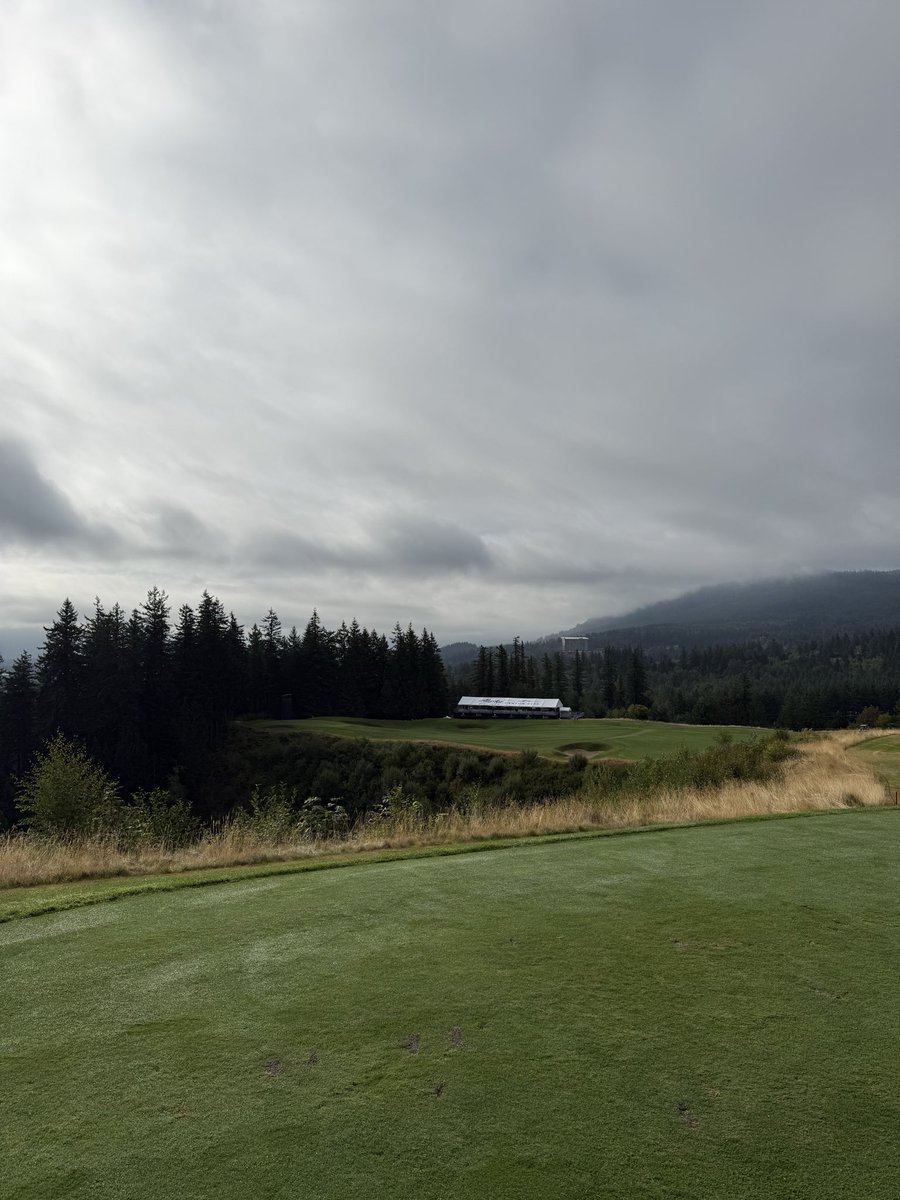 treybuch's tweet photo. What a golf hole https://t.co/eikskYJbLv