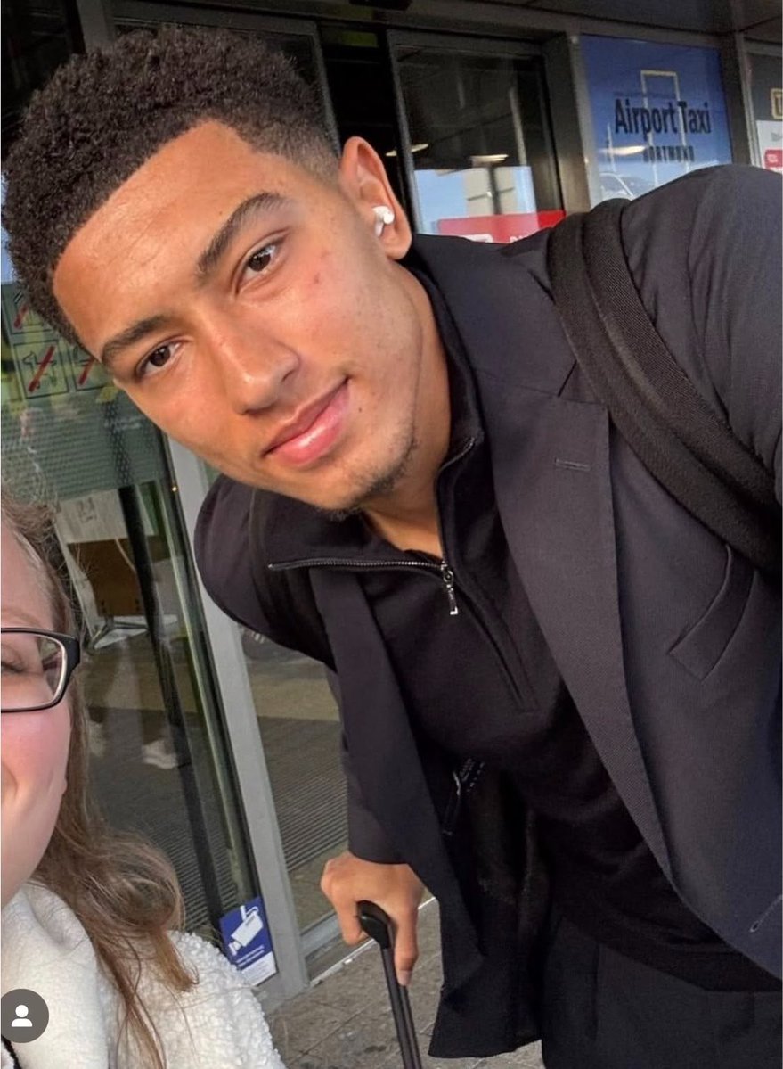 jobethereal's tweet photo. this might be the prettiest fan pic of jobe that there is https://t.co/pGCQipUTJz
