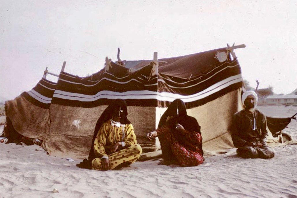 EmiratiEssence's tweet photo. A Bedouin family, Al Ain, 1960s 🇦🇪 https://t.co/VqSZTyxxkW