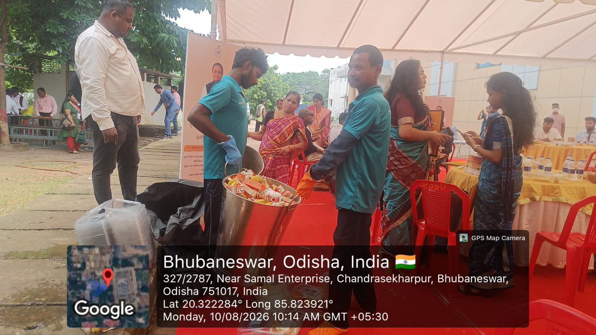 BMWV_BBSR's tweet photo. Team BASIX actively supported the Nijukti Mela at Railway Auditorium, Ward No. 9, by deploying IEC volunteers and LCVs for efficient waste collection and ensuring proper waste management throughout the event.
@bmcbbsr 
@CMO_Odisha 
@HUDDeptOdisha https://t.co/T0dOEY4eNT