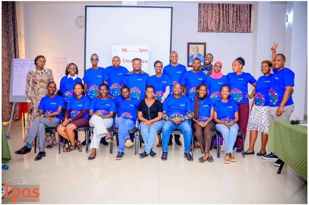 Mulunda_JC's tweet photo. @YouthSprint étend ses racines dans la région avec le lancement officiel du mouvement au Burundi. ✌🏾
#TheNewtGeneration @MakokiYaMwasi https://t.co/IXaT3E4Pbn
