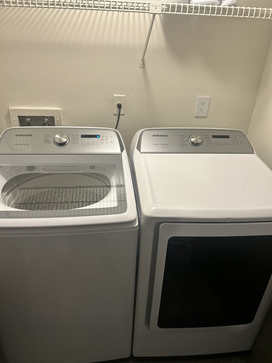 msjenNjuicee's tweet photo. Making a house a home. ❤️ excited over some new appliances this is 35😂 https://t.co/Um9bTWsUpo