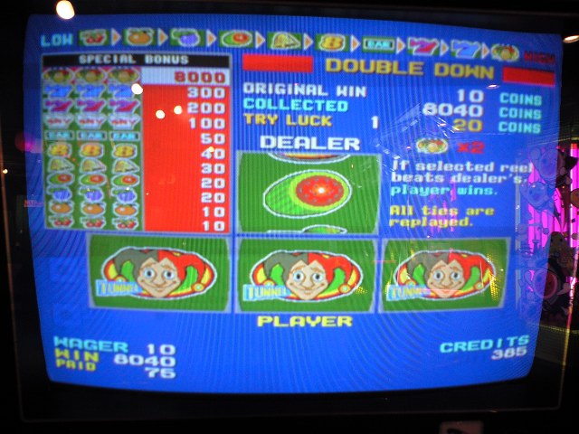 misuken_now's tweet photo. たしか自分は今回の裏トップラインが3回目だけど、画像に残ってるのは2008年の1枚と今回のだけ。

個人のスペシャルボーナス倍率記録が802倍から803倍に更新された。あとは1倍と5倍の裏トップラインを引いてみたい。
#ボーナススピンZ https://t.co/EgvafNV0Fl