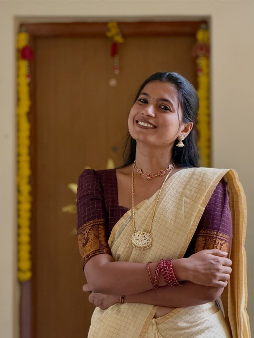 Mounikaa29's tweet photo. Subha Varadharaja
#Subha #SubhaVaradharaja https://t.co/gjwGL3sPRt