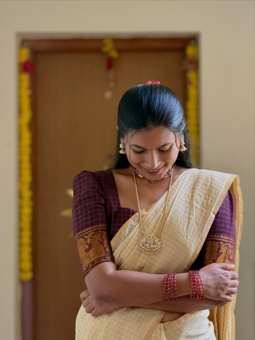 Mounikaa29's tweet photo. Subha Varadharaja
#Subha #SubhaVaradharaja https://t.co/gjwGL3sPRt