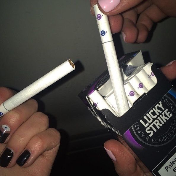 marlboro__0123's tweet photo. LUCKY 🚬 https://t.co/w9JG0af9Q8