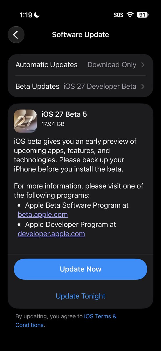zollotech's tweet photo. iOS 27 Beta 5 is out https://t.co/lxtsQkM8mj