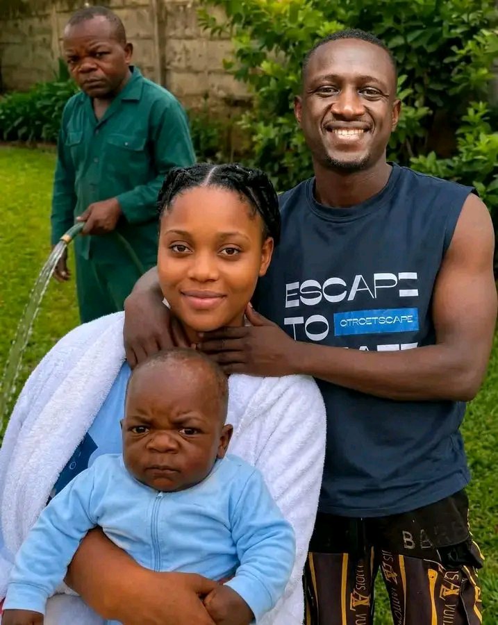 doncrosx's tweet photo. stay in abroad for 6 years coming back yesterday see my baby boy is growing faster! https://t.co/NxdD4NGfMm