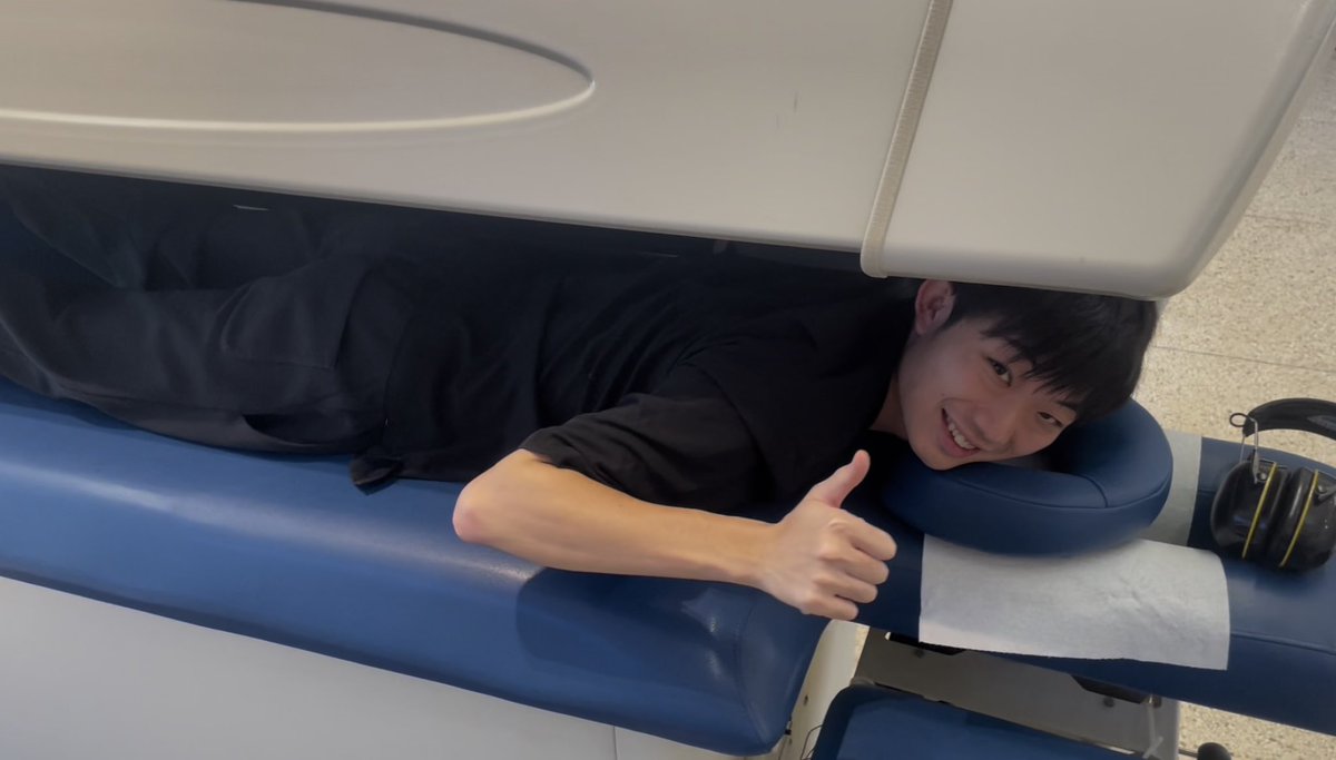 ff3poke's tweet photo. おーりおへ

特典会で話してた、アクアマッサージ代わりにやってきました！🫡🫧

2つモードがあって、1つは感覚的には滝に当たってるのに近い感じで体全体を前後に水当ててて、もう1つが高圧洗浄機かけられてる感じで気持ちよかったです🙂🚿🧑‍🚒

また報告します〜◎

#マスピ
#mascarpiece
#大森莉緒 https://t.co/XrRBtbgyMP