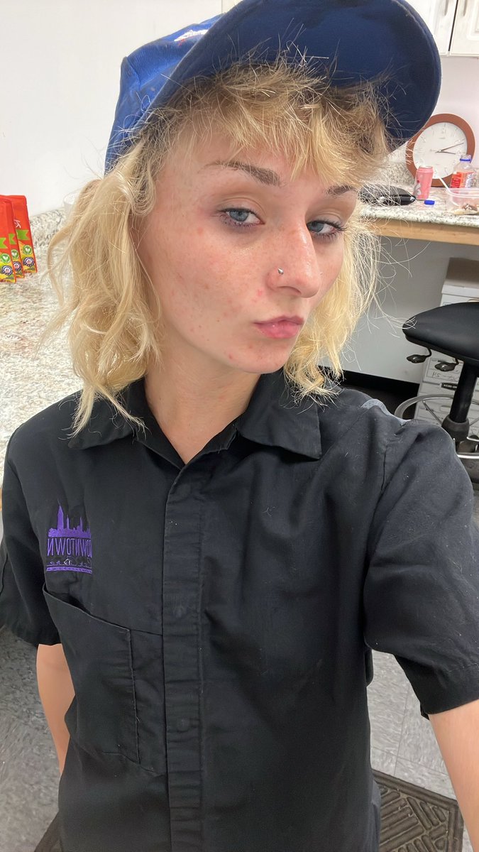 xGloomyBabyx's tweet photo. long time no see? 
miss your fav sexy sweaty mechanic girl?
let’s start this back up… RT if i can send you shop nudes 😍
#mechanic #femalemechanic #girlmechanic #womanmechanic #cargirl #gooner #nsfwtwtًً  #petite #sweat #sweaty #tomboy #tomboynsfw https://t.co/0DzPiCaJ3A