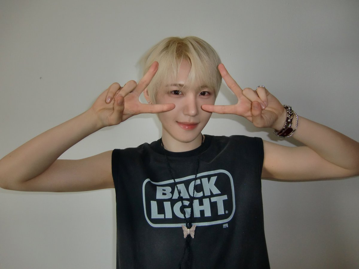 TUNEXX_official's tweet photo. 🩷🤗🩷

#TUNEXX #튜넥스
#Sihwan #시환 
#BLUE_MODE https://t.co/mrAdRcaCS6