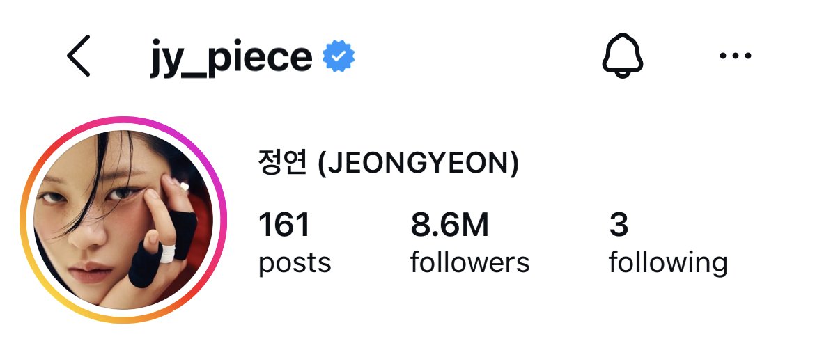 kw4rt2crystal's tweet photo. i just realized she has to change her username cus she left jyp.. https://t.co/jqrAC60dHI