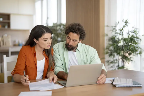 AssuredConcepts's tweet photo. Most Roth IRA savers aren’t maxing out their accounts—but small moves like automating deposits or steadily increasing contributions can help close the gap. https://t.co/hlW2yCQSTA https://t.co/CEBwAkzZFI