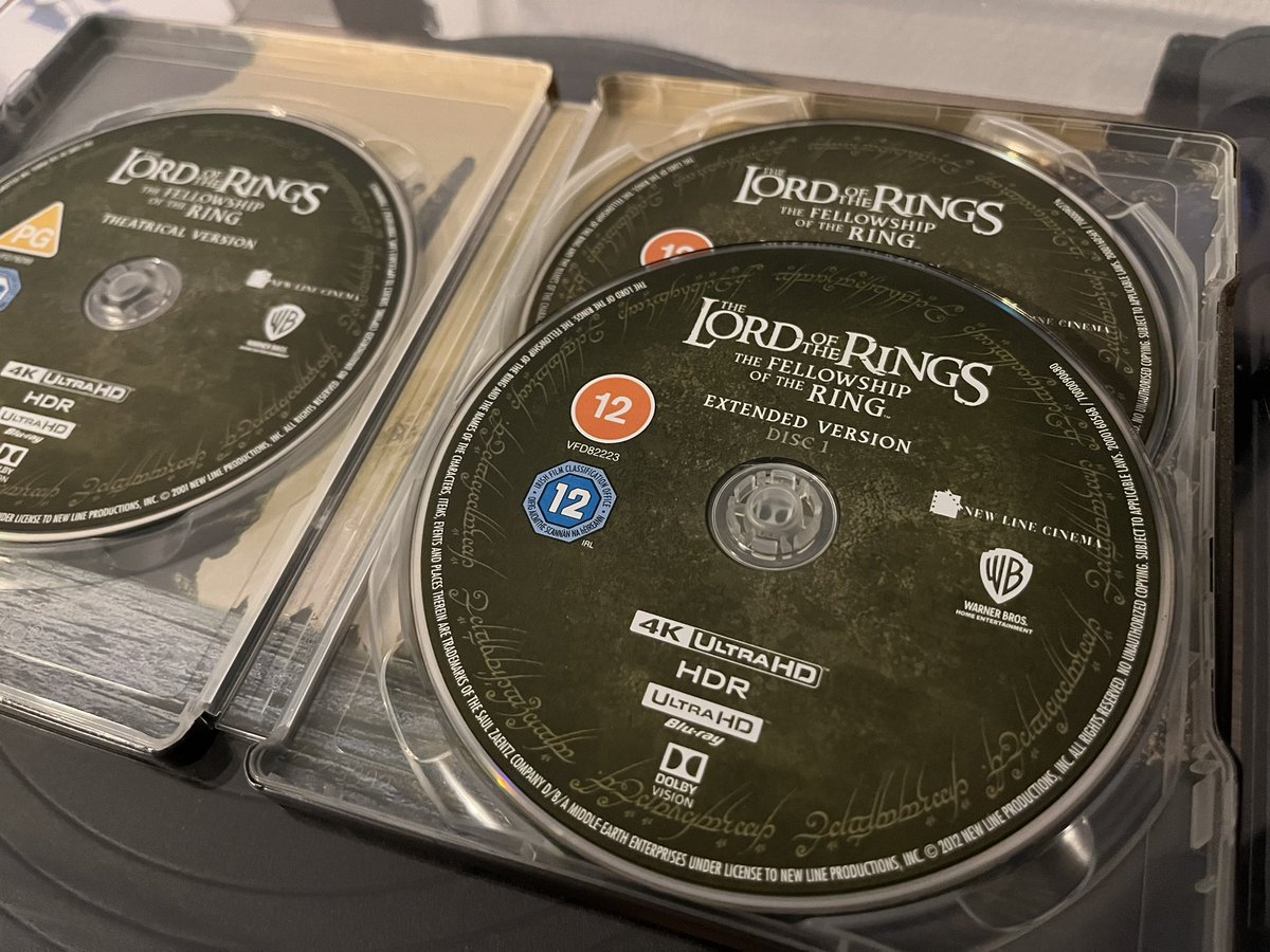 KittenByKitten's tweet photo. Physical media only, nothing else https://t.co/T3oqR20AXf