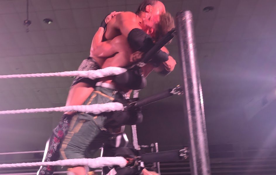 CarlosStoneking's tweet photo. @Lucien_wwe is an anomaly you think you know but he will just surprise you every time. #NXTMelbourne #WWE #WWENXT #OTM https://t.co/ZDiaiptnFo