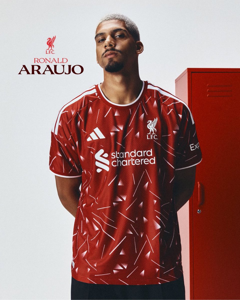 90o3v's tweet photo. كبير إنجلترا ليفربول يعلن التعاقد مع المدافع الأرجواني 

نادي ليفربول يعلن التعاقد مع اراوخو اعارة من برشلونة!♥️✅ https://t.co/NjxT2inFEa
