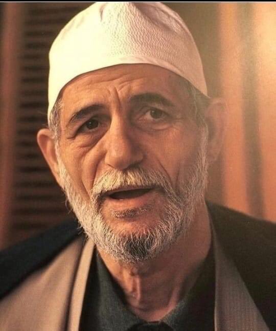 GonulErlerinden's tweet photo. Gönül yurdunu âbâd etmek istersen,
Kalbini, kalb ehliyle şâd eyle..

Muhibbî Safer Dal Efendi https://t.co/fr9yucuenG