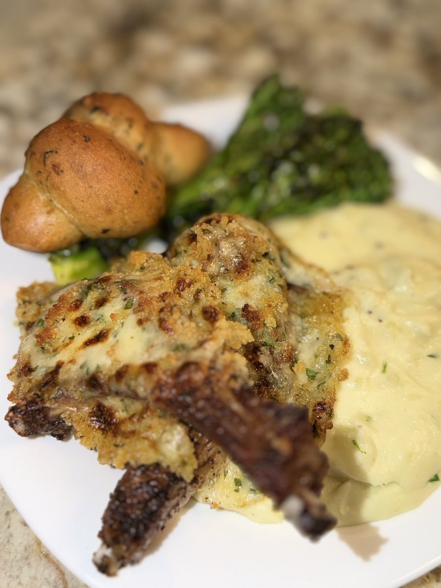 donquillion's tweet photo. Parm Chops 🤷🏾‍♂️🧀🐑 https://t.co/erHnCLCDvv
