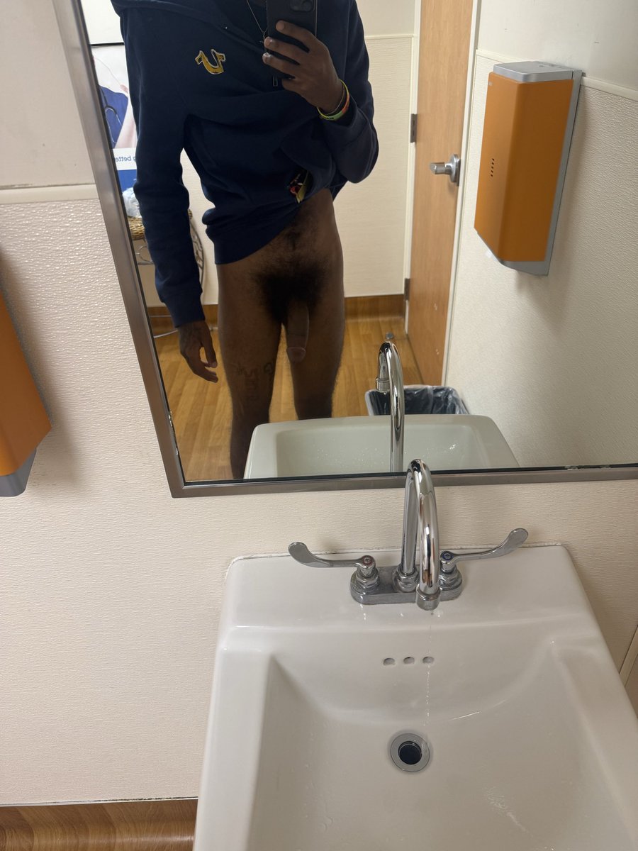 Snoopyy3331's tweet photo. Jus busted a nut a urgent care‼️😮‍💨#Lightskin #Menu #BBC https://t.co/DxzdVyhFfR
